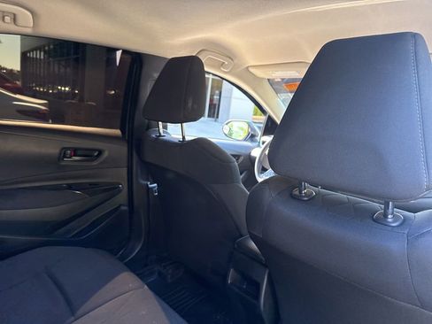 Used 2022 Toyota Corolla LE w/ Carpet Mat Package (TMS) FWD image 9