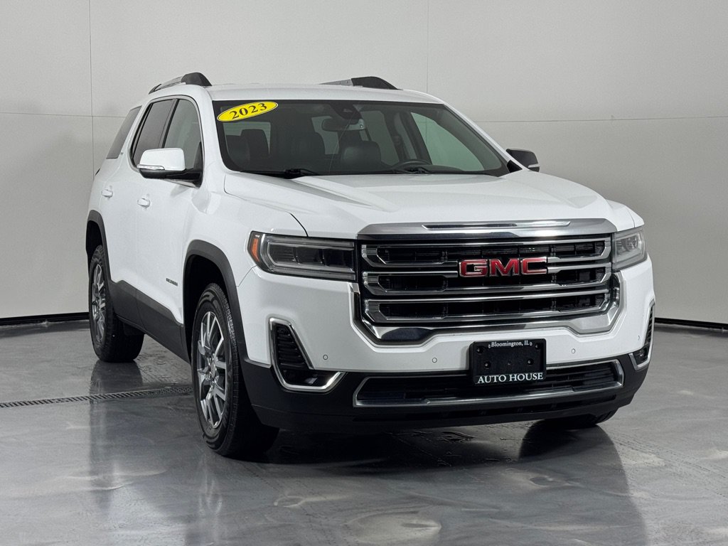 Used 2023 GMC Acadia SLT FWD image 3