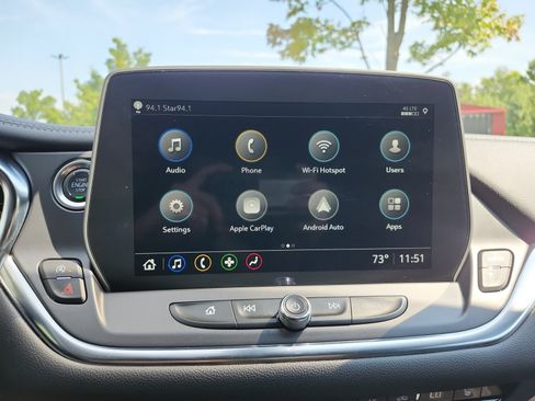 Used 2025 Chevrolet Blazer LT FWD image 3