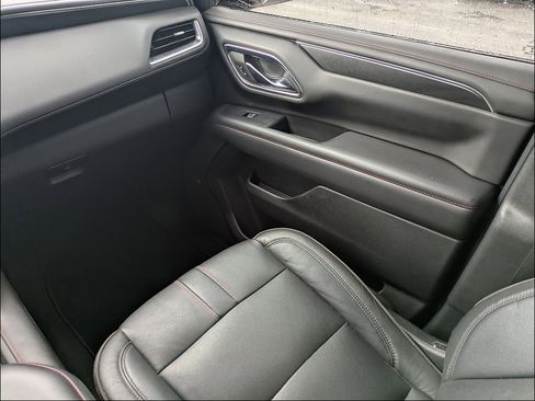 Used 2021 Chevrolet Suburban RST AWD/4WD image 20