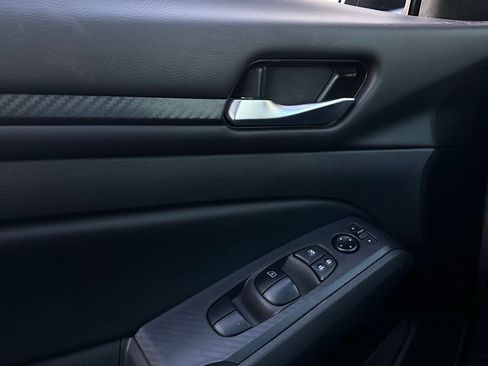 Used 2025 Nissan Altima 2.5 SV image 21