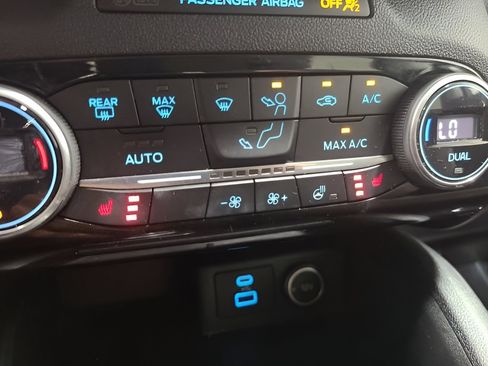 Used 2021 Ford Escape SE w/ Convenience Package AWD/4WD image 32