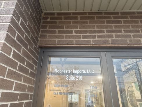 Used 2012 Chevrolet Suburban LS w/ Convenience Package 1 image 17