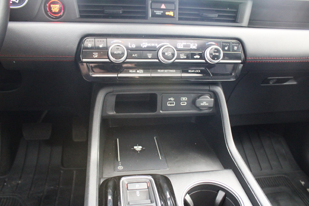 Used 2025 Honda Pilot Black Edition image 40