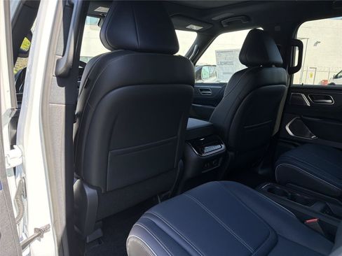 New 2026 INFINITI QX80 4WD w/ Sport Exterior Package image 24