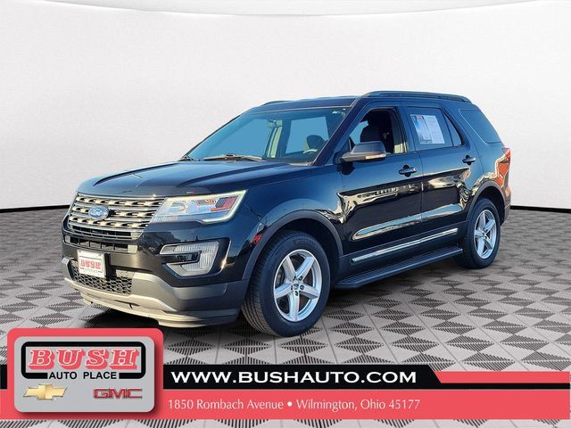Used 2017 Ford Explorer XLT AWD/4WD image 2