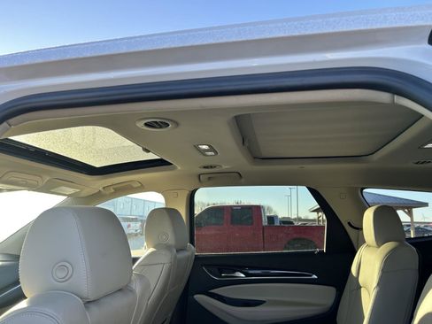 Used 2021 Buick Enclave Essence w/ Sound and Sites Package image 7