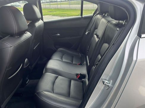 Used 2015 Chevrolet Cruze LT FWD image 7