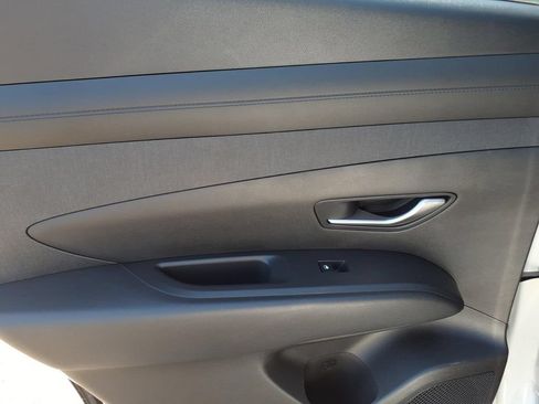 Used 2025 Hyundai Tucson SEL FWD image 10
