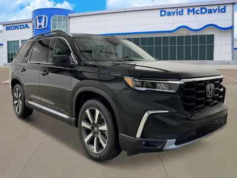 New 2025 Honda Pilot Touring image 11