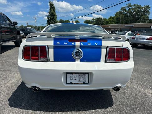 Used 2007 Ford Mustang GT Premium image 4
