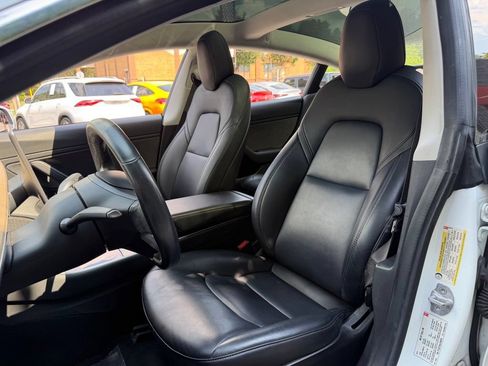 Used 2018 Tesla Model 3 RWD image 26