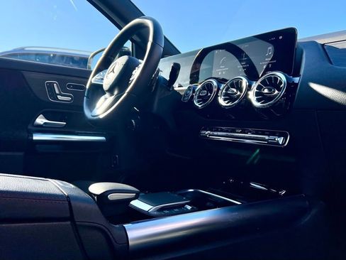 Certified 2023 Mercedes-Benz GLA 250 4MATIC image 18