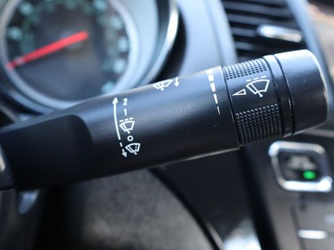 Used 2012 Buick Regal Premium image 32