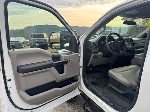 Used 2019 Ford F350 XL w/ Power Equipment Group image 11