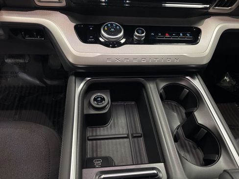 New 2026 Ford Expedition Max Active image 22