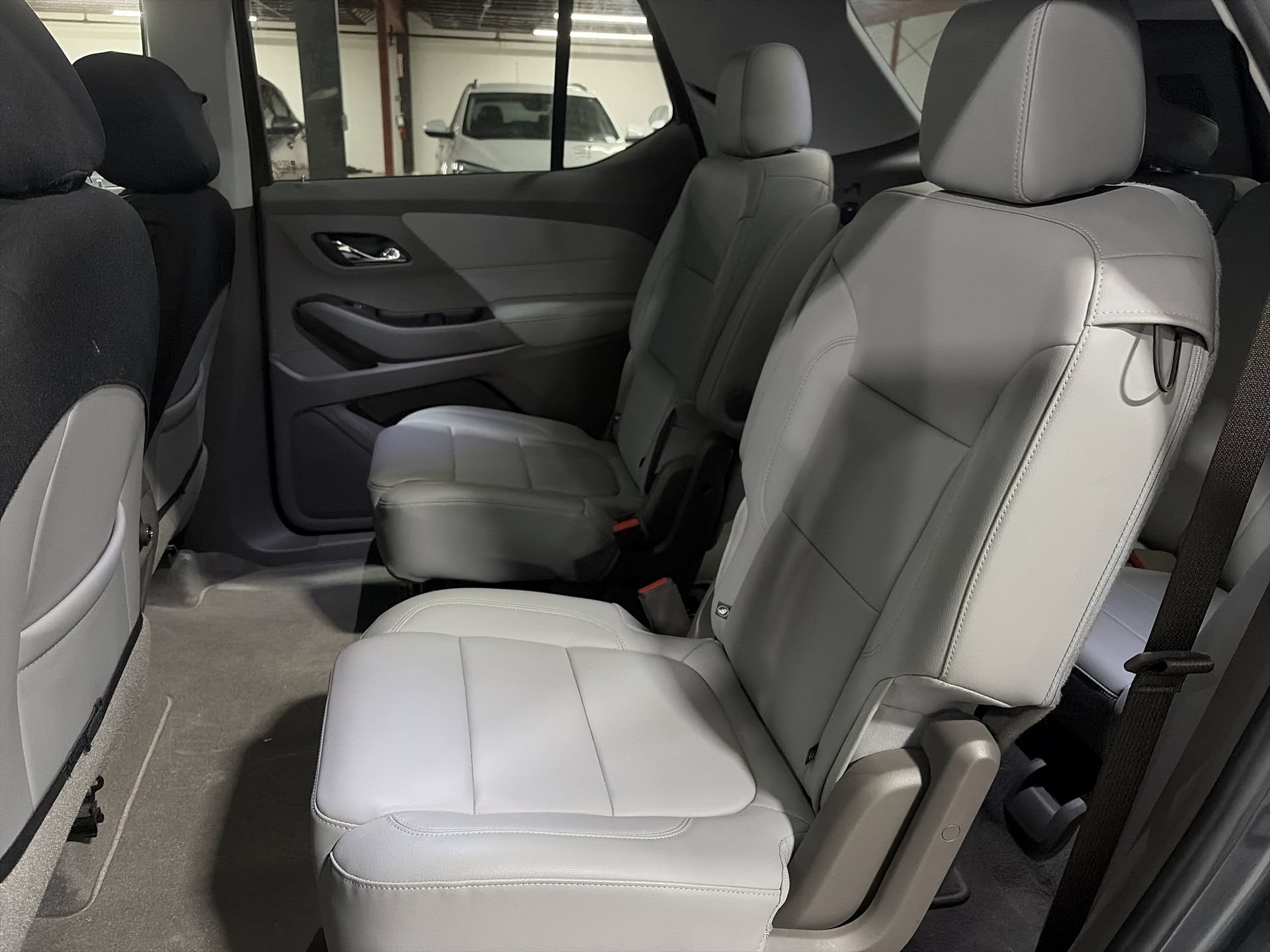 Used 2019 Chevrolet Traverse LT AWD/4WD image 27