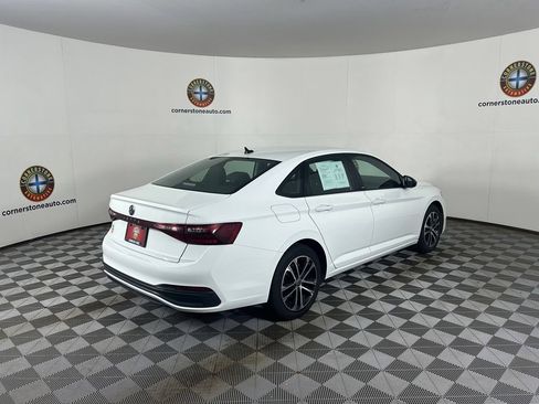 Used 2025 Volkswagen Jetta Sport FWD image 15