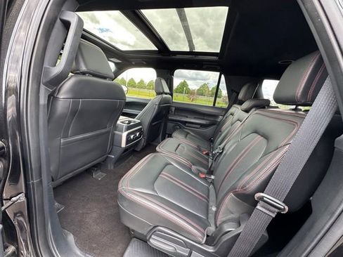 Used 2022 Ford Expedition Limited AWD/4WD image 18