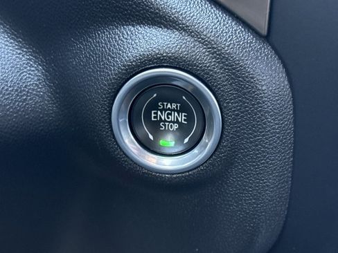 Used 2022 Chevrolet Silverado 1500 High Country w/ Technology Package image 27