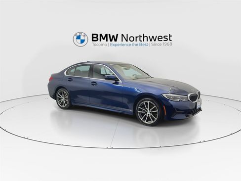 Used 2020 BMW 330i xDrive Sedan w/ Convenience Package image 6