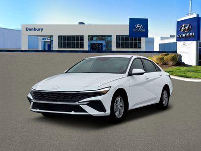 New 2026 Hyundai Elantra SE
