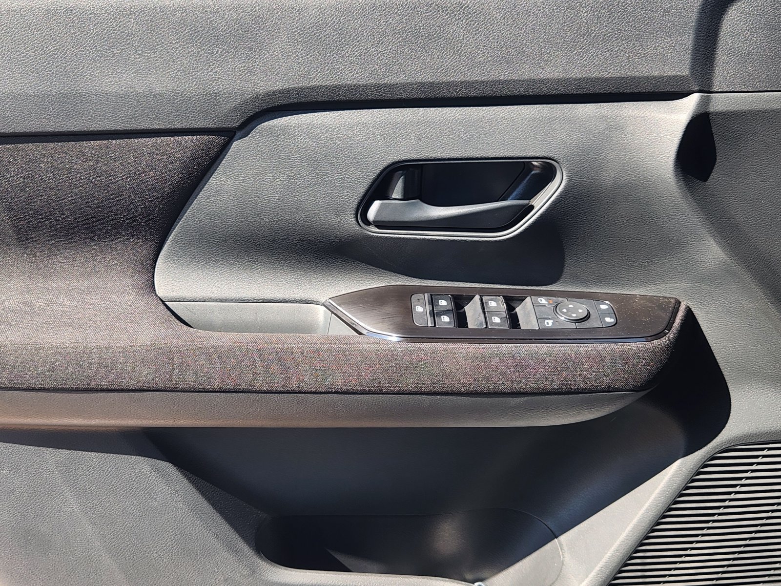 New 2027 Nissan Kicks S FWD image 20