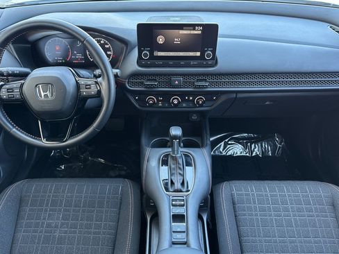 Used 2025 Honda HR-V Sport image 16