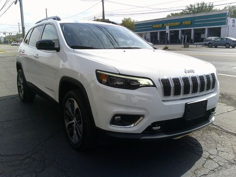 Used 2022 Jeep Cherokee Limited w/ Elite Package image 7