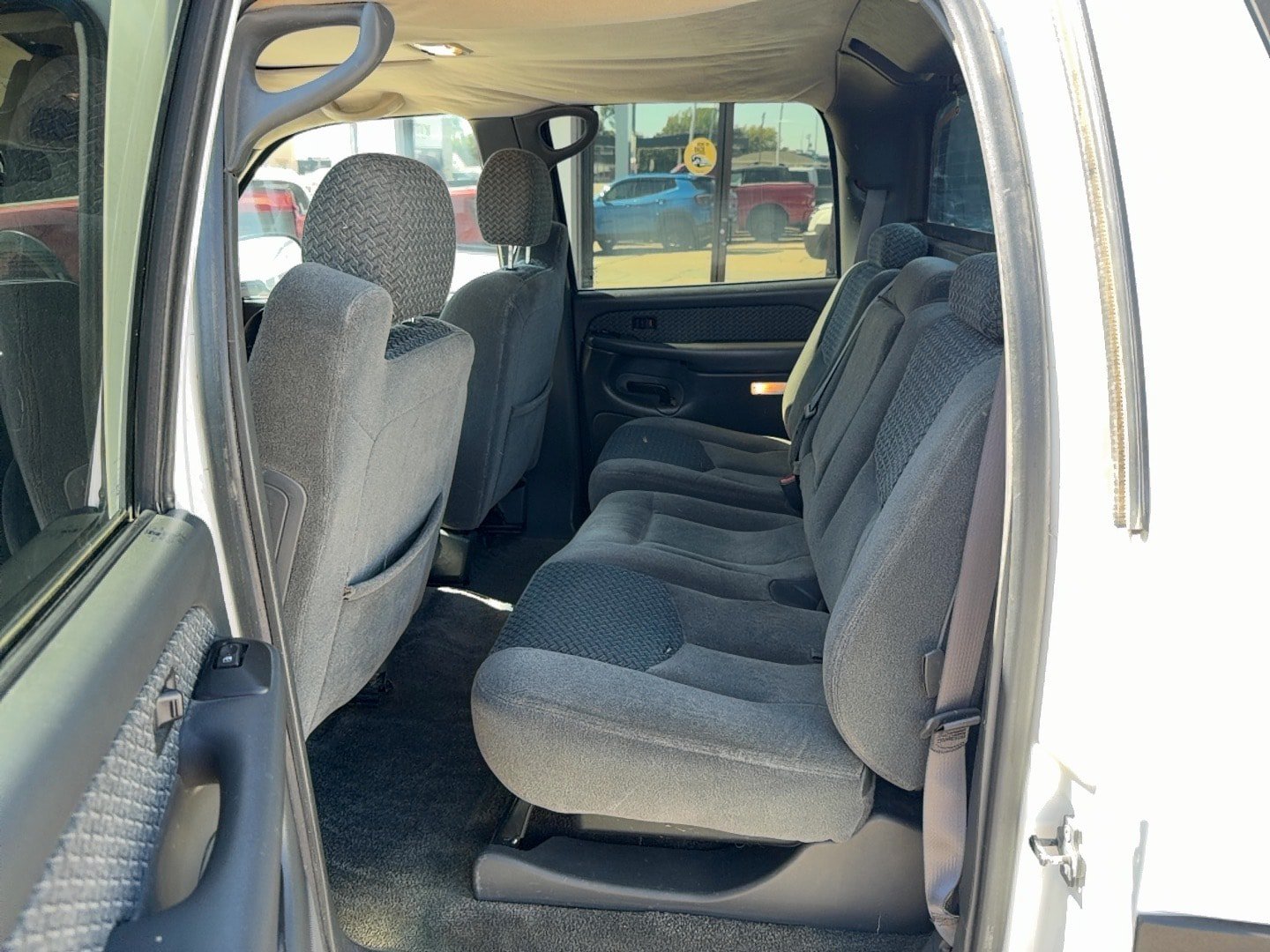 Used 2003 Chevrolet Avalanche 4x4 w/ Personal Security Package image 19