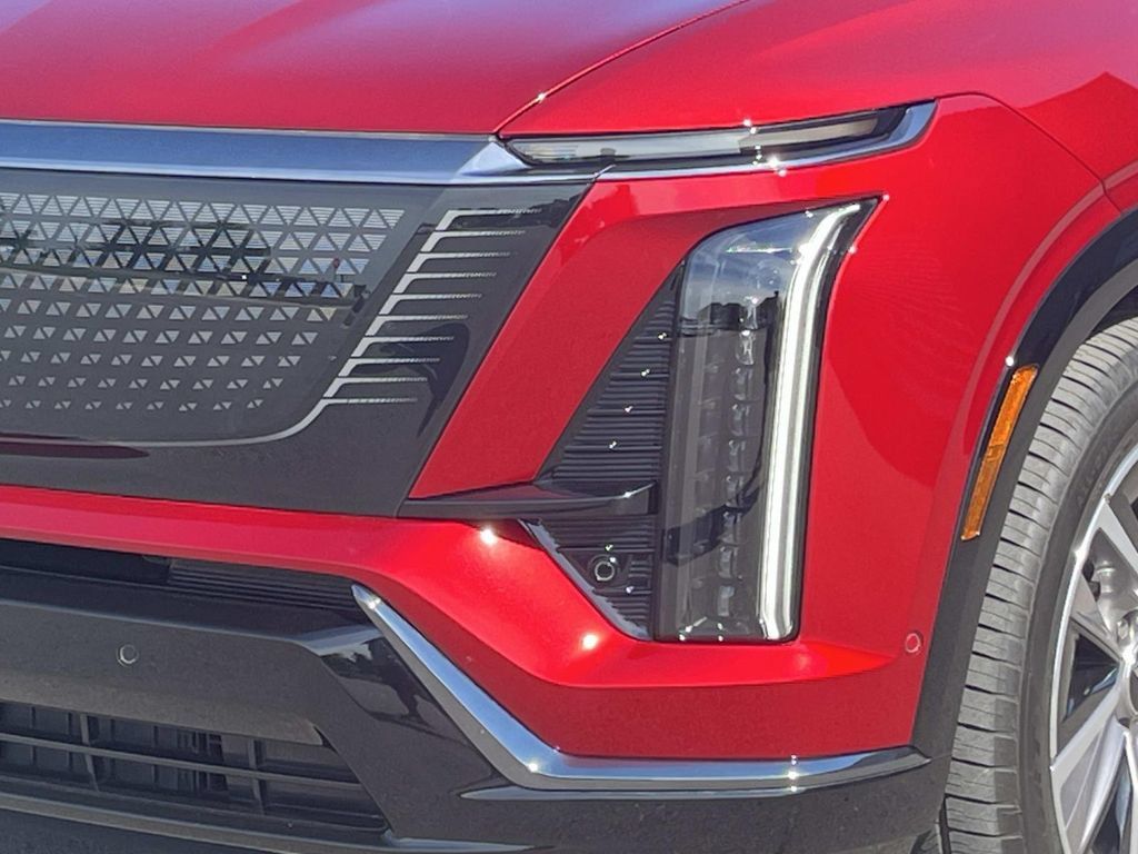Certified 2026 Cadillac Vistiq Sport w/ LPO, Floor Liner Package AWD/4WD image 10
