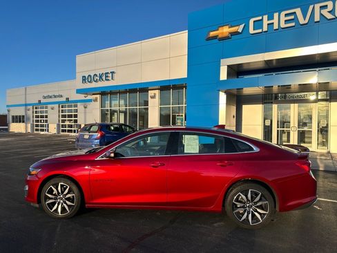 Used 2024 Chevrolet Malibu RS w/ LPO, Floor Liner Package image 8