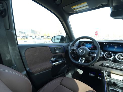 New 2026 Mercedes-Benz GLB 250 4MATIC image 21