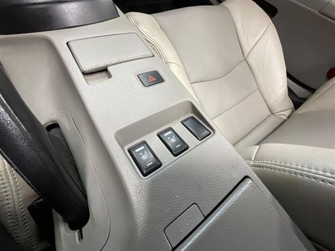 Used 2004 Nissan 350Z Touring RWD image 16