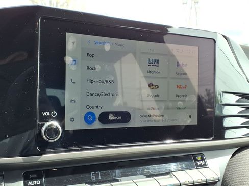 Used 2025 Toyota Camry LE FWD image 12