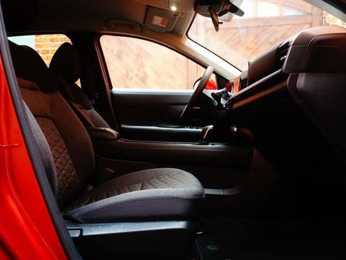 Certified 2025 Nissan Kicks SV AWD/4WD image 47
