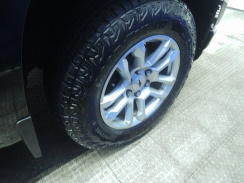 Used 2021 Chevrolet Silverado 1500 RST image 38