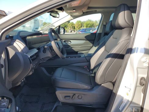 Used 2025 Nissan Murano SL AWD/4WD image 11
