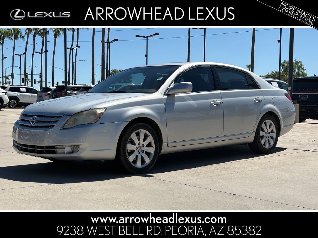 Used 2006 Toyota Avalon XLS FWD image 1