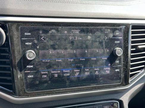 Used 2022 Volkswagen Atlas SE w/ Panoramic Sunroof Package image 24