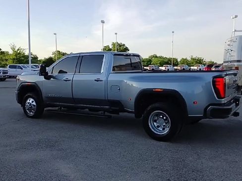 Used 2024 GMC Sierra 3500 Denali Ultimate AWD/4WD image 6
