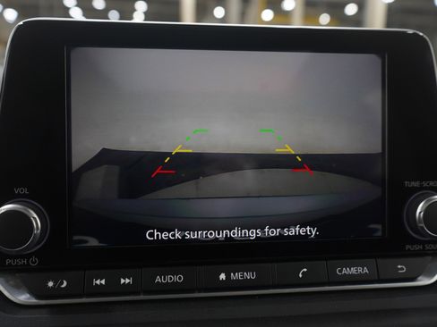 Used 2024 Nissan Rogue SV w/ SV Premium Package image 30