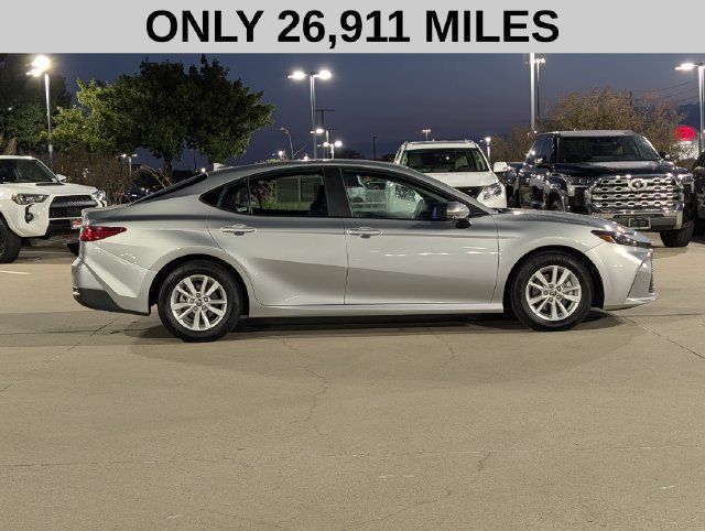 Used 2025 Toyota Camry LE FWD image 4