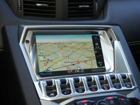 Used 2015 Lamborghini Aventador LP 700-4 image 18