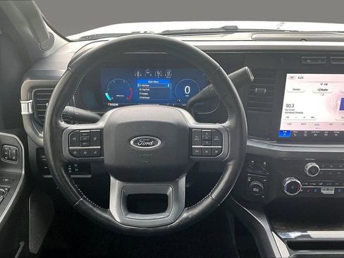 Used 2024 Ford F250 Lariat AWD/4WD image 2