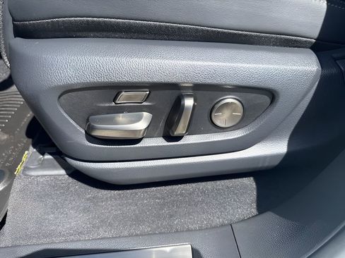 Used 2023 Lexus LX 600 F Sport w/ Accessory Package (Z1) image 10