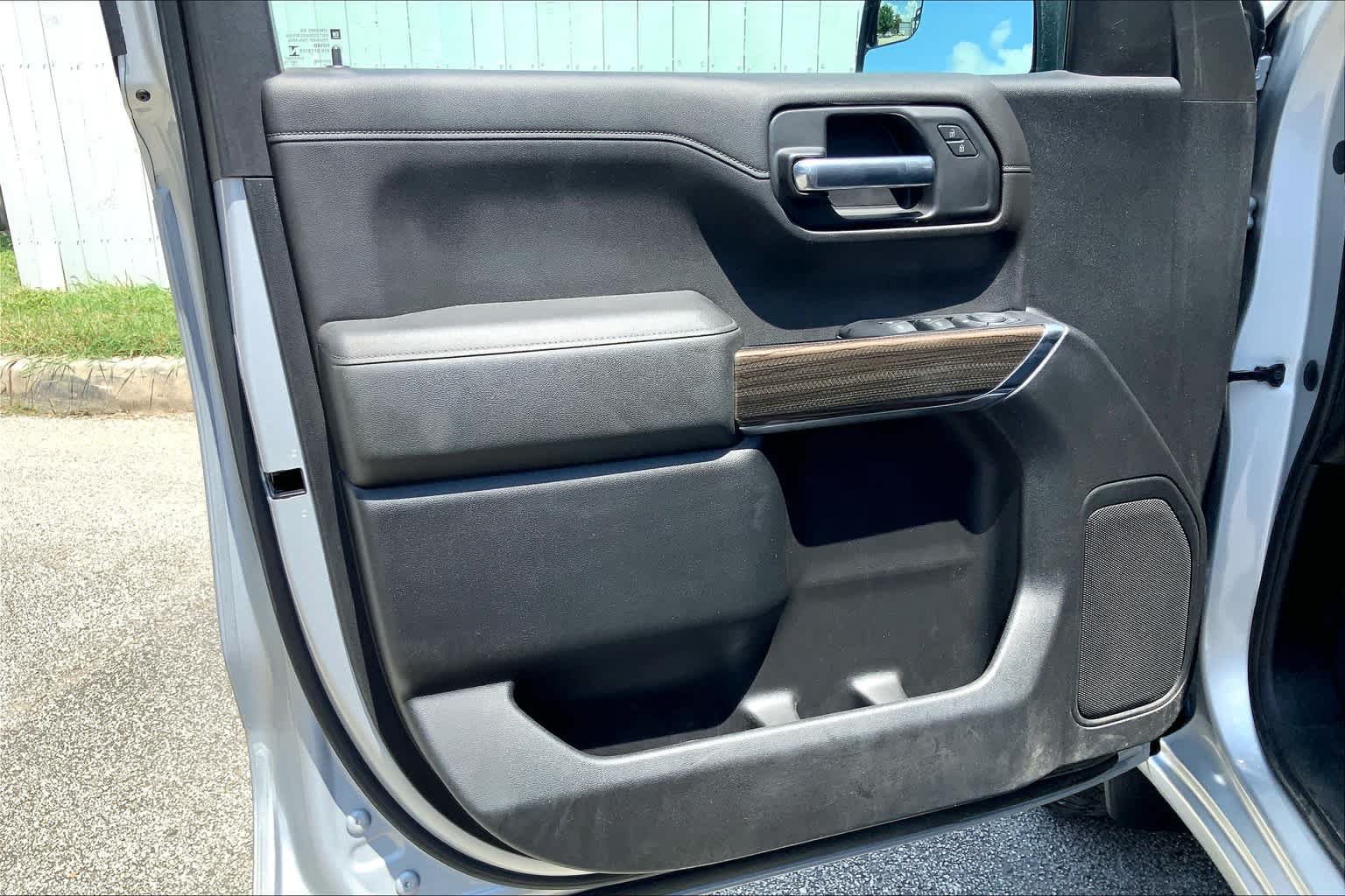 Used 2019 Chevrolet Silverado 1500 LT w/ Texas Edition AWD/4WD image 21