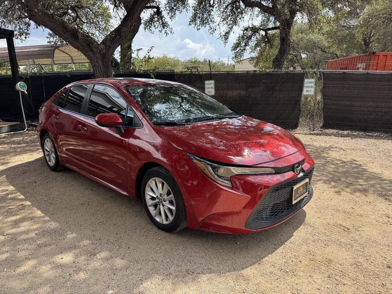 Used 2020 Toyota Corolla LE w/ LE Premium Package FWD image 5