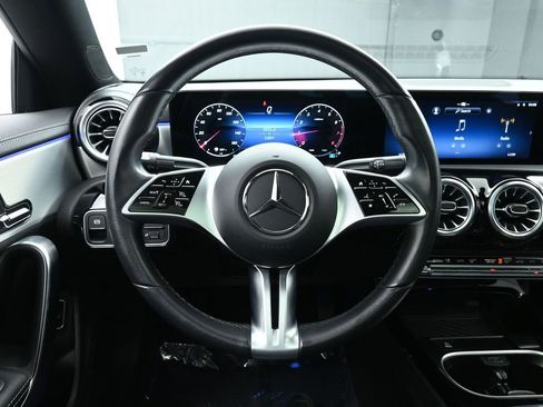 Used 2025 Mercedes-Benz CLA 250 image 25