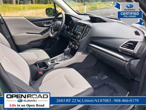 Used 2024 Subaru Forester Premium AWD/4WD image 14